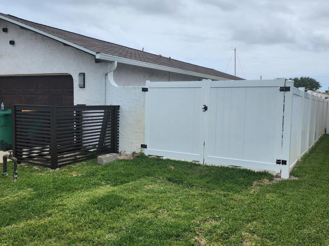 Commercial grade fencing install